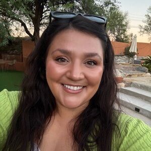 Meet your Posher, Sara